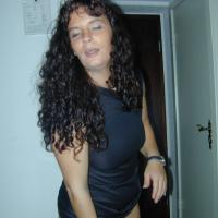 frau muss pinkeln