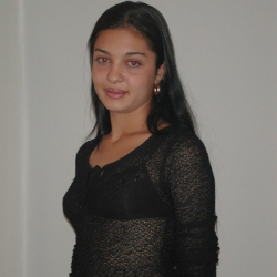 S��er Latina Teen