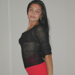 S��er Latina Teen