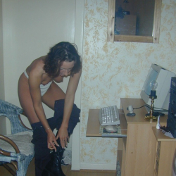 Nacktaufnahmen vor der Webcam!