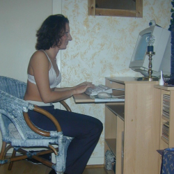 Nacktaufnahmen vor der Webcam!