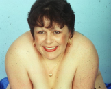 Fette Oma mit gro�en H�ngetitten !!
