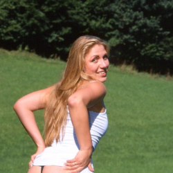 Daniella zeigt ihren Traumk�rper