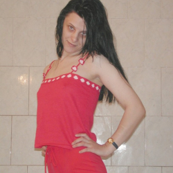 Kleine Titten! Sexbilder einer br�netten Sch�nheit