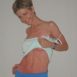 Desire� pralle Titten in Action! Geile Erotikfotos! 