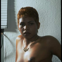 Geile Amateurin in sexy Posen