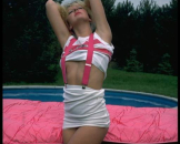 Karen - Reifes Luder in sexy Posen