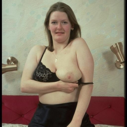 Rubensfrau auf geilen Sexfotos