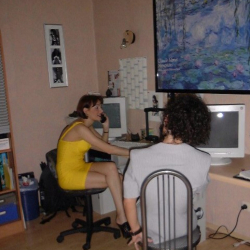 Zwei geile Amateurluder zeigen ihren K�rper!