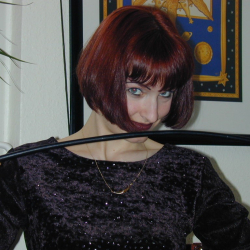 Sehr scharfe Bilder! Tanja missbraucht ihren Absatz Anal
