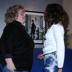 Erfahrene Verona zeigt sich mit der sehr dicken Betty - H�ngetitten