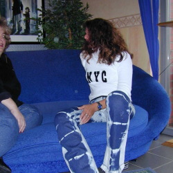 Erfahrene Verona zeigt sich mit der sehr dicken Betty - H�ngetitten