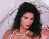 Scharfe Br�nette verw�hnt sich selbst.