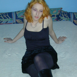 Geiles Luder zeigt sich von der sch�nsten Seite