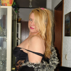 Marion zeigt Ihre Vorz�ge