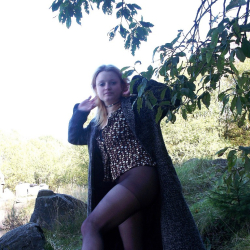 Tina Wild in erotischen Stellungen! Sexy Posen!