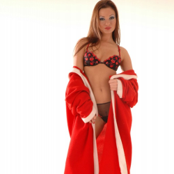 S��e Amateurin im Nikolauskost�m