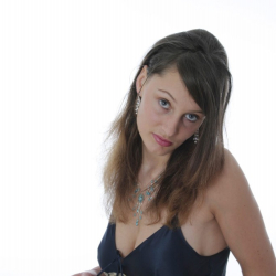 Hei�e Erotikserie! Rachel in scharfen Posen!