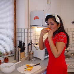 Jenny - hei�es Amateurluder in scharfer Reizw�sche