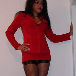 Jenny zeigt ihre prallen Pobacken! Sexy Pic�s