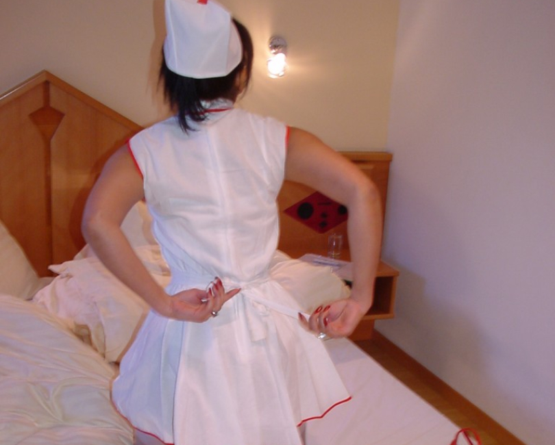 Geile Erotikfotos! Jenny als Sexy Krankenschwester!