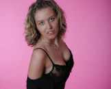 Yvonne - hei�es Luder mit flachen Titten