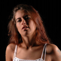 Peggy ein sexy Amateurgirl zeigt ihre rasierte Muschi!