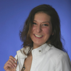 Erotikbilder von Stephanie dem geilen Amateurluder mit geilen Br�sten!
