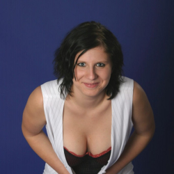 hei�er Striptease von unser Ameteurin Nicole