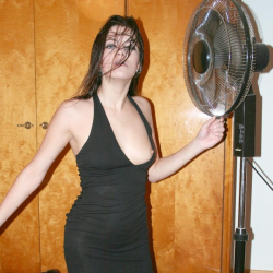 Steffi - Brunette Frau mit Sexy Strapsen
