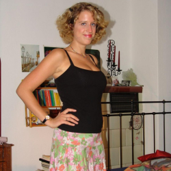 Deutsche Hausfrau nackt
