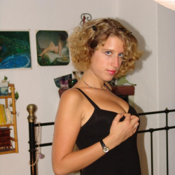 Deutsche Hausfrau nackt