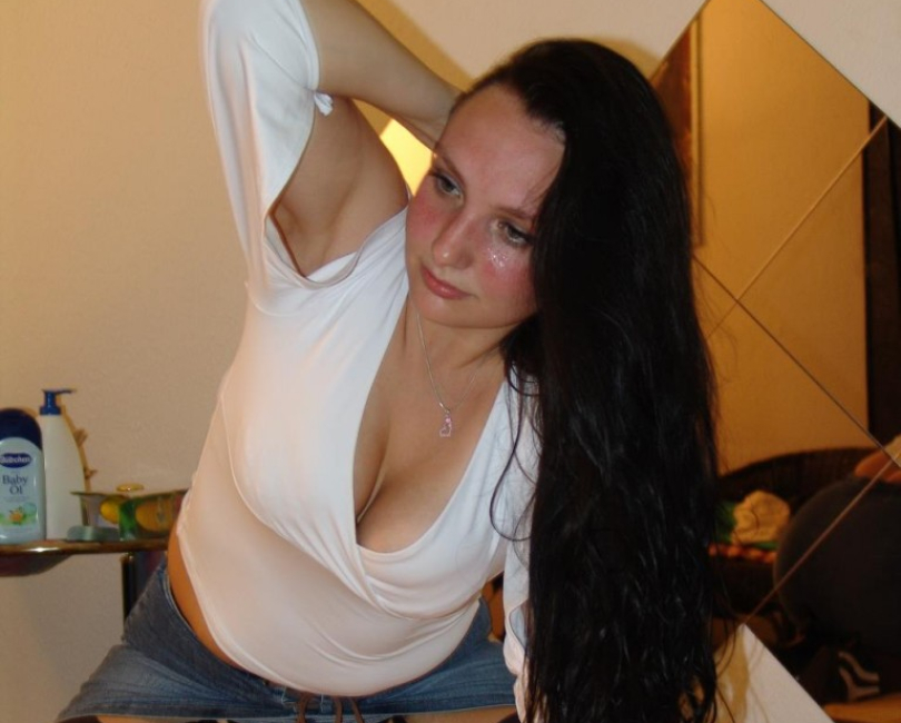 Private Hausfrau nackt