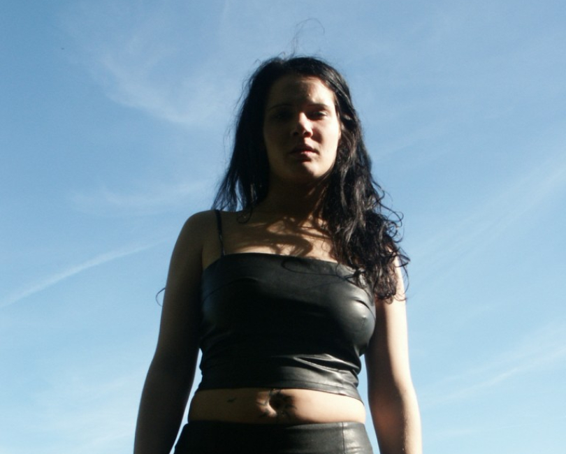 FKK-Bilder von Mel 22 Jahre alt