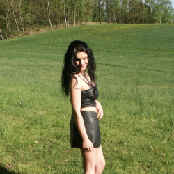 FKK-Bilder von Mel 22 Jahre alt