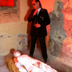 Mumiensex - Sexbilder vom Sex mit einer Mumie!