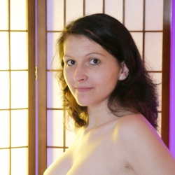 Melanies dicke Melonen - private Titten-Bilder